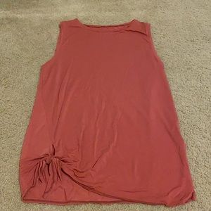 Fabletics top